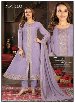 Ladies Designer Suits – Buy Online for Weddings | Ajmera Fashion Manufacturers, Suppliers, Exporters in Pune